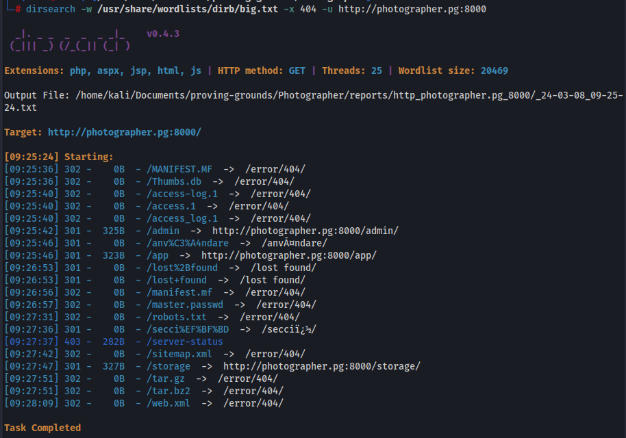 Resultado do comando dirsearch na porta 8000